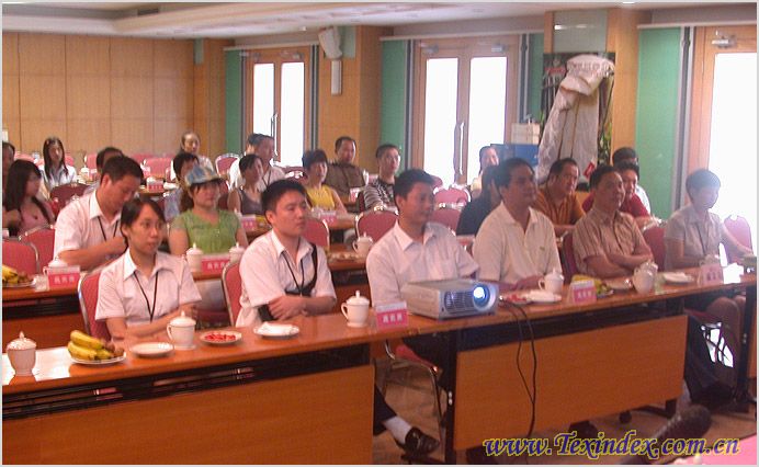 歌莉亞秋冬季新品發布會落下帷幕