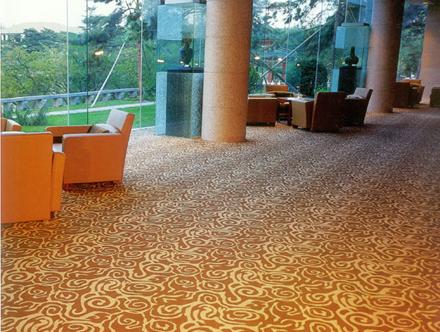 ���R��̺����������Ŀ��