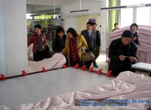 �Ї��Ҽ��f(xi��)���I(l��ng)��(d��o)�W�Rʥ����ָ��(d��o)����