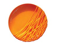 餐桌上創意的盤子會唱歌