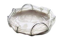 餐桌上創意的盤子會唱歌