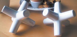 “倒霉”調(diào)味罐給廚房添情趣