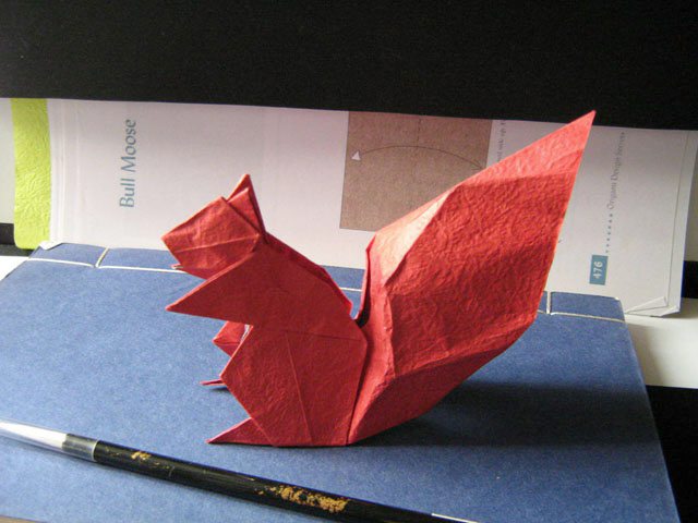 看網(wǎng)友巧手折紙很強(qiáng)大