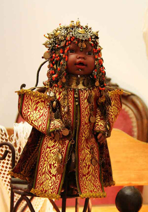 古怪個性的法國恐怖玩偶