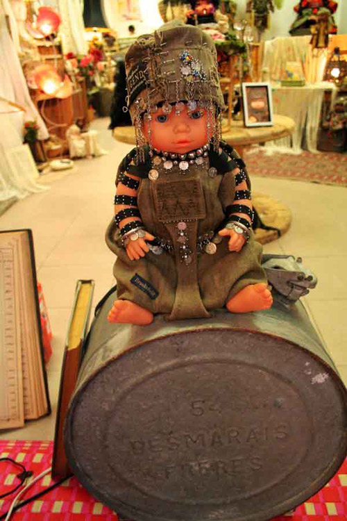 古怪個性的法國恐怖玩偶