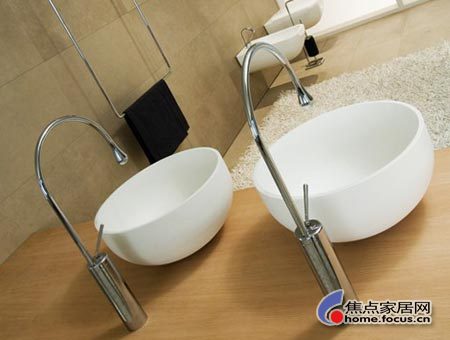 水滴型浴室水龍頭顛覆傳統(tǒng)