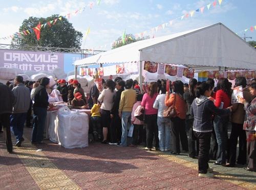 藍絲羽千萬讓利全國巡回特賣會