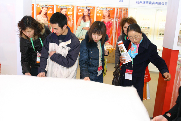 太湖雪絲綢迎來內需時代