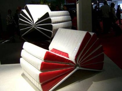 �o�治�������������