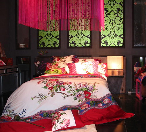 東方刺繡體現(xiàn)真正“東方文化”