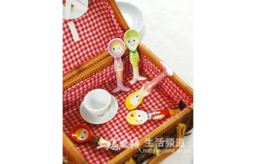 卡通勺的五彩世界很精彩