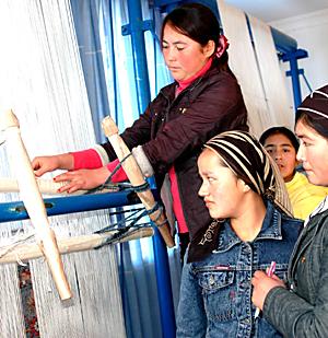 ��ʲ�DŮ�ֹ���̺���¸�