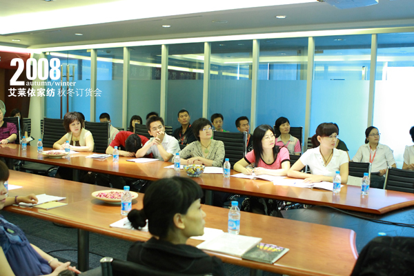 ���R���ﶬ��Ʒӆ؛���A�M�e��