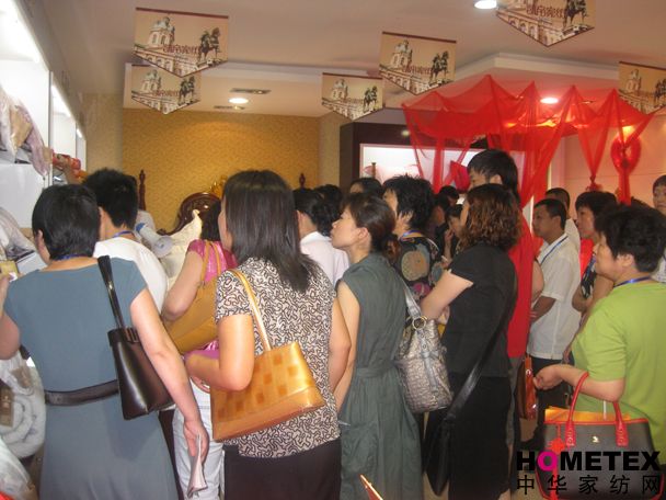 凱帝舉辦秋冬新品發布暨招商會