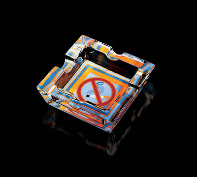 經典藝術的煙灰缸飾物