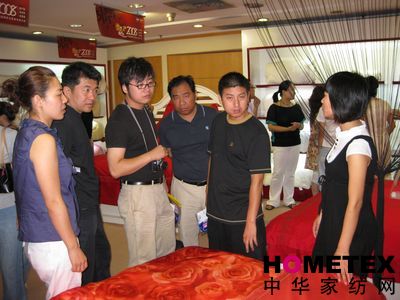 香榭里08秋冬新品訂貨會場面火爆!