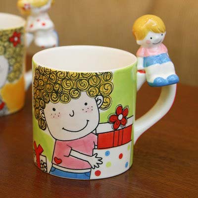 可愛立體杯享受秋日午后時(shí)光