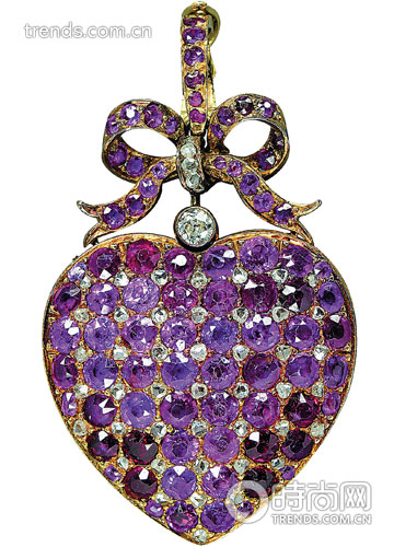 精致高貴富有寓意的心形飾品