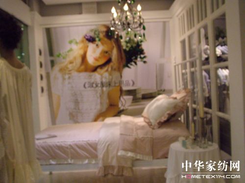 淑女屋家紡上海百聯世茂店開業