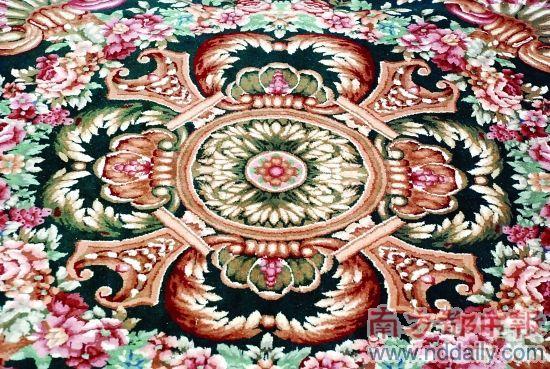 波斯地毯上牡丹圖有濃郁中國風