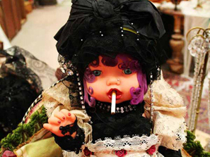 古怪個性的法國恐怖玩偶