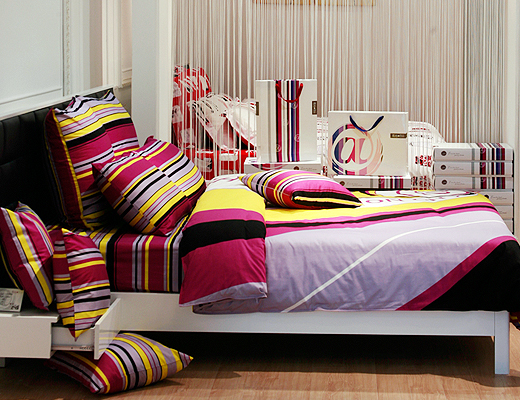 紫羅蘭家紡強(qiáng)力打造“愛她”品牌