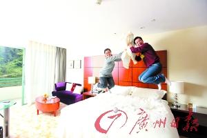 酒店推試床活動(dòng)讓你戀上他的床