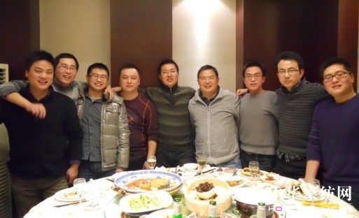 美羅:狂歡,一群前進的人