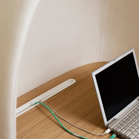 獨立書桌讓你擁有自己的小空間