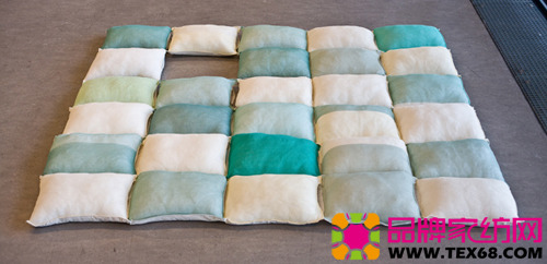 創(chuàng)意家紡 枕頭也可當(dāng)被褥