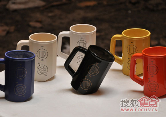 創意啤酒杯省去溢滿煩惱