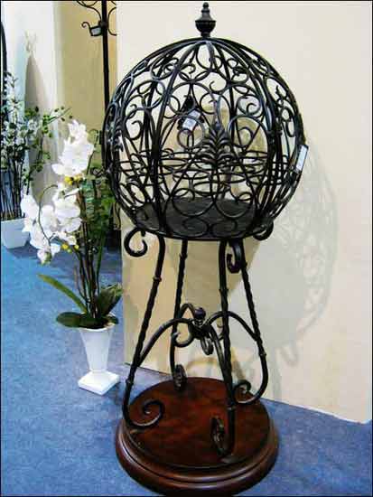 推選4款歐美復(fù)古酒架