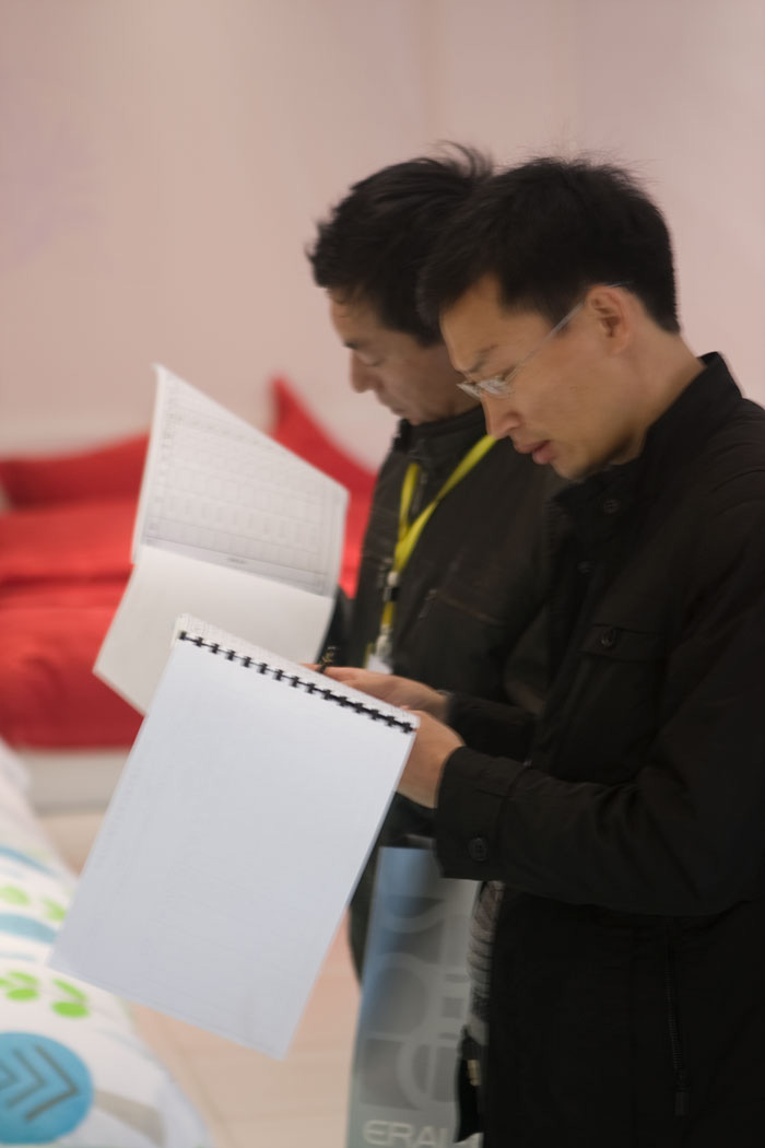 ���R����ӛ�������³��l