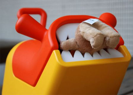 ��������ռ{��