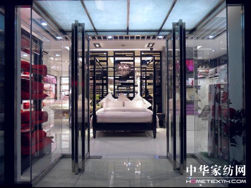 ����ף�R���_�Ҽ��I(y��)��ͻ��һ���|