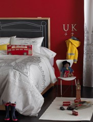 布莉絲2011年春夏新品閃亮登場(chǎng)