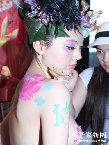 �Pʢ�Ҽ����w���Lչʾ�ﶬ��Ʒ