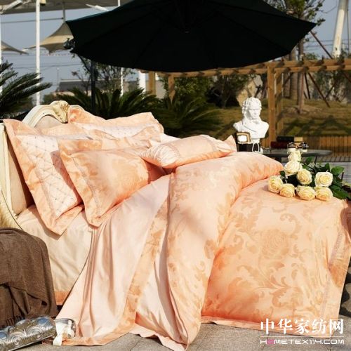 紫羅蘭床品 為您獻上色彩盛宴