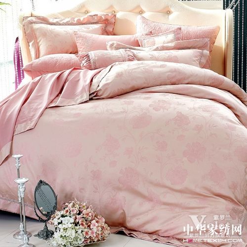 紫羅蘭床品為您獻上色彩盛宴