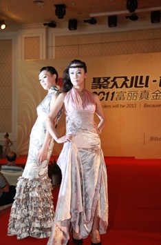 富麗之花在此刻激情綻放