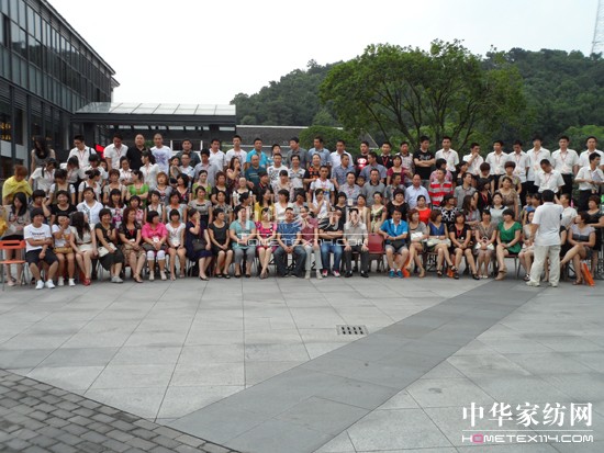 情定法拉秋冬新品發布會召開