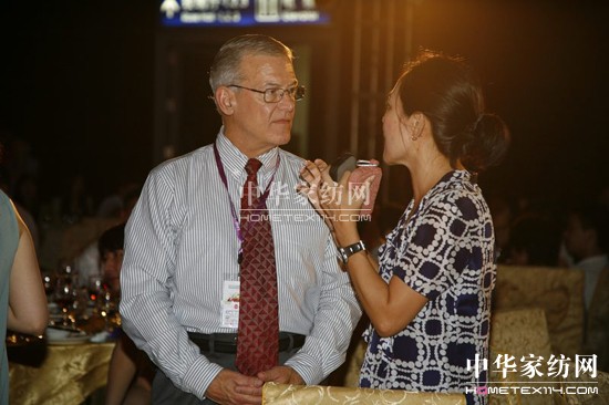 碰撞設(shè)計火花共譜創(chuàng)意華章