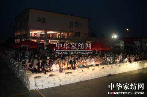 ���R�� ŭ�š��e�ӵľ���