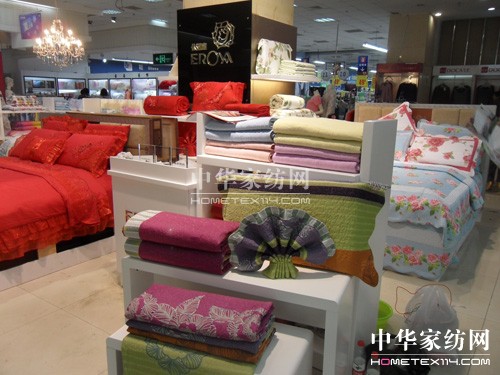 八月依諾雅加盟店遍地開花