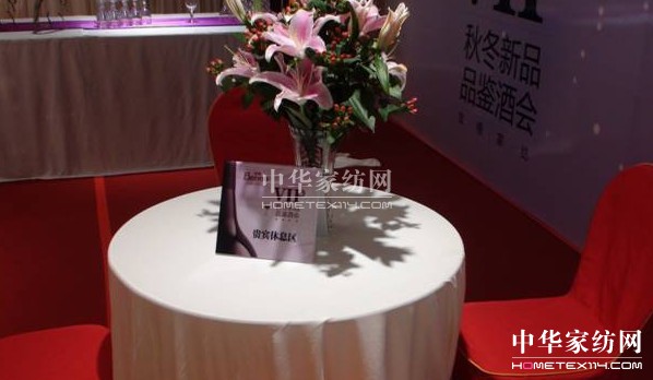 寶縵“華光異彩璀璨十年”大型活動落幕