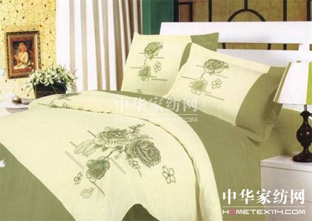 �����Gɫ�Ҽ���(bi��o)��(zh��n)�ƶ���Ŭ��