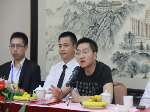 溫州南方寢飾舉辦代理商工作總結(jié)會(huì)