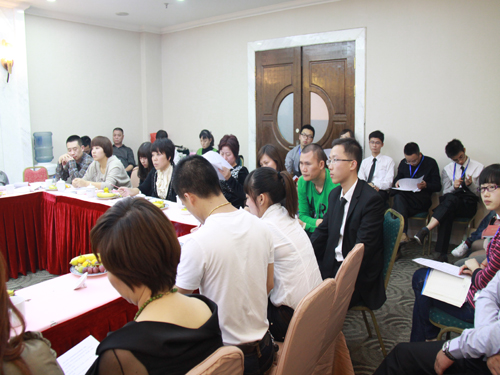 溫州南方寢飾舉辦代理商工作總結會