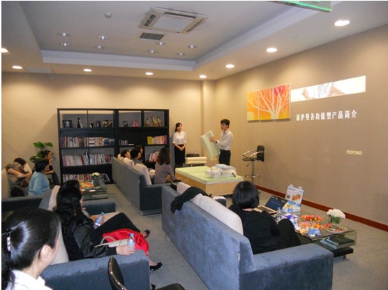 諾伊曼無錫八佰伴店首“展”告捷