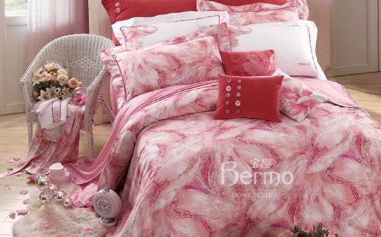 寶縵再獲認可,樣板房指定佩茲利床品